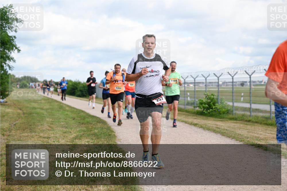 14.09.2025 - Airport Race Dr. Thomas Lammeyer http://msf.ph/oto/8866622 14.09.2025 12:07:23 Laufen 1050, 591, 1169, 257 meine-sportfotos.de