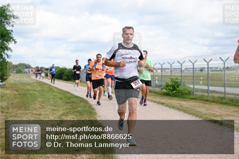 14.09.2025 - Airport Race Dr. Thomas Lammeyer http://msf.ph/oto/8866625 14.09.2025 12:07:23 Laufen 1050, 581, 257 meine-sportfotos.de