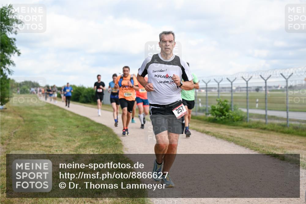 14.09.2025 - Airport Race Dr. Thomas Lammeyer http://msf.ph/oto/8866627 14.09.2025 12:07:23 Laufen 1050, 257 meine-sportfotos.de