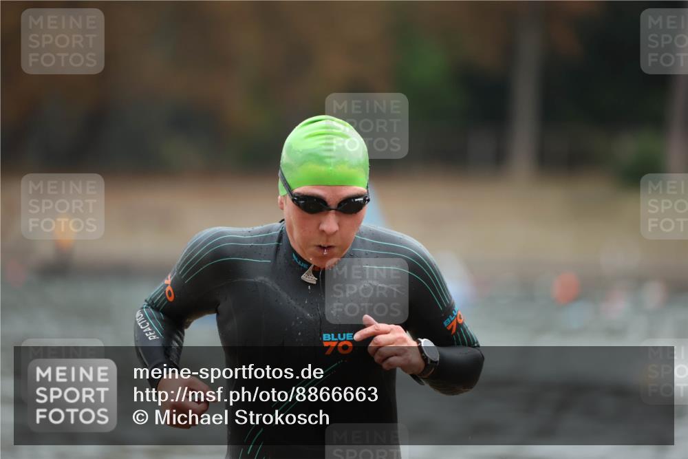 14.09.2025 - Stadtparktriathlon Michael Strokosch http://msf.ph/oto/8866663 14.09.2025 09:45:58 Schwimmen 533 meine-sportfotos.de