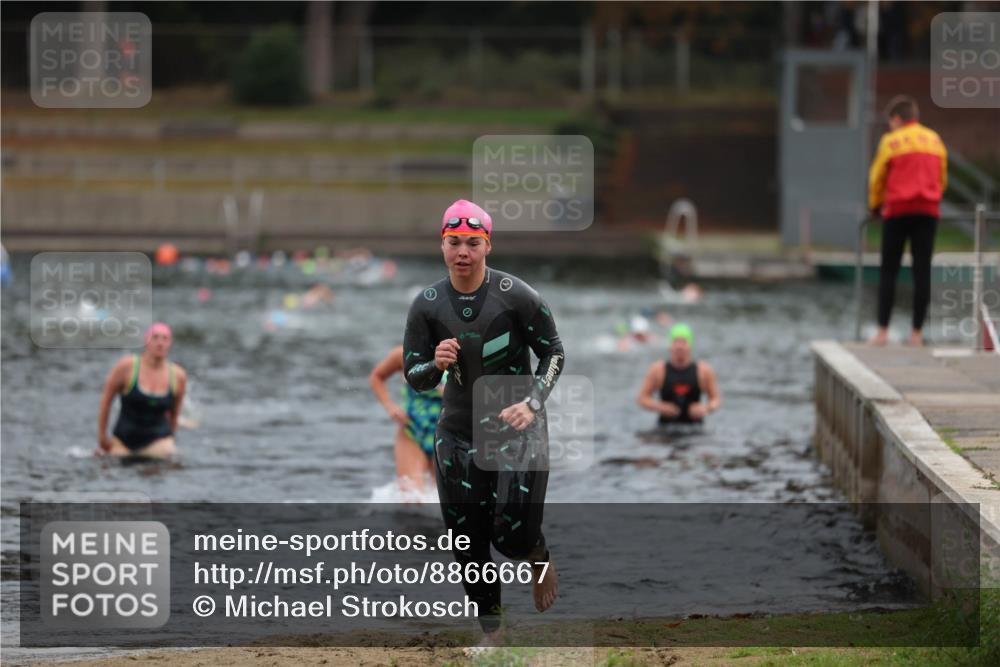14.09.2025 - Stadtparktriathlon Michael Strokosch http://msf.ph/oto/8866667 14.09.2025 09:46:18 Schwimmen 511, 594, 610 meine-sportfotos.de