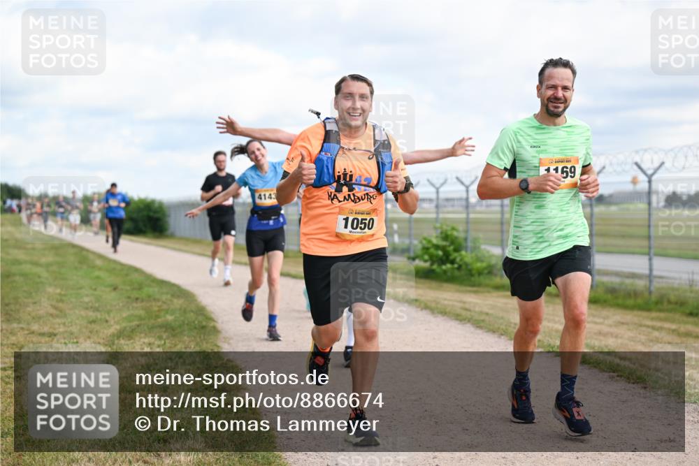 14.09.2025 - Airport Race Dr. Thomas Lammeyer http://msf.ph/oto/8866674 14.09.2025 12:07:25 Laufen 4143, 1050, 1159 meine-sportfotos.de
