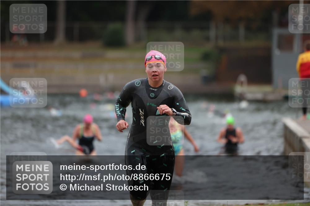 14.09.2025 - Stadtparktriathlon Michael Strokosch http://msf.ph/oto/8866675 14.09.2025 09:46:19 Schwimmen 511, 594, 610 meine-sportfotos.de