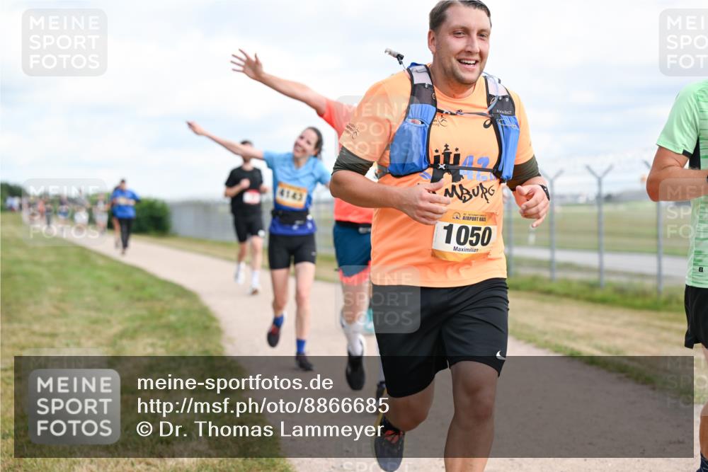 14.09.2025 - Airport Race Dr. Thomas Lammeyer http://msf.ph/oto/8866685 14.09.2025 12:07:26 Laufen 1050 meine-sportfotos.de