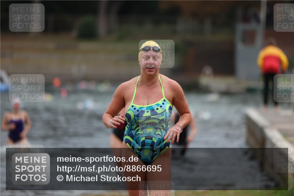 14.09.2025 - Stadtparktriathlon Michael Strokosch http://msf.ph/oto/8866695 14.09.2025 09:46:26 Schwimmen 511, 594, 596, 620 meine-sportfotos.de