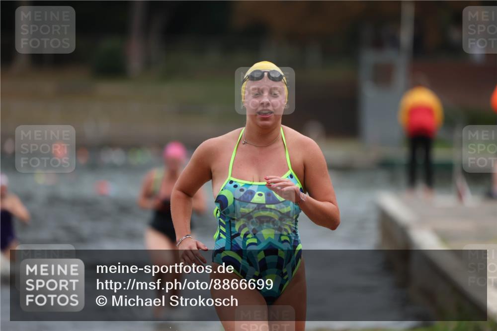 14.09.2025 - Stadtparktriathlon Michael Strokosch http://msf.ph/oto/8866699 14.09.2025 09:46:26 Schwimmen 511, 594, 596, 620 meine-sportfotos.de