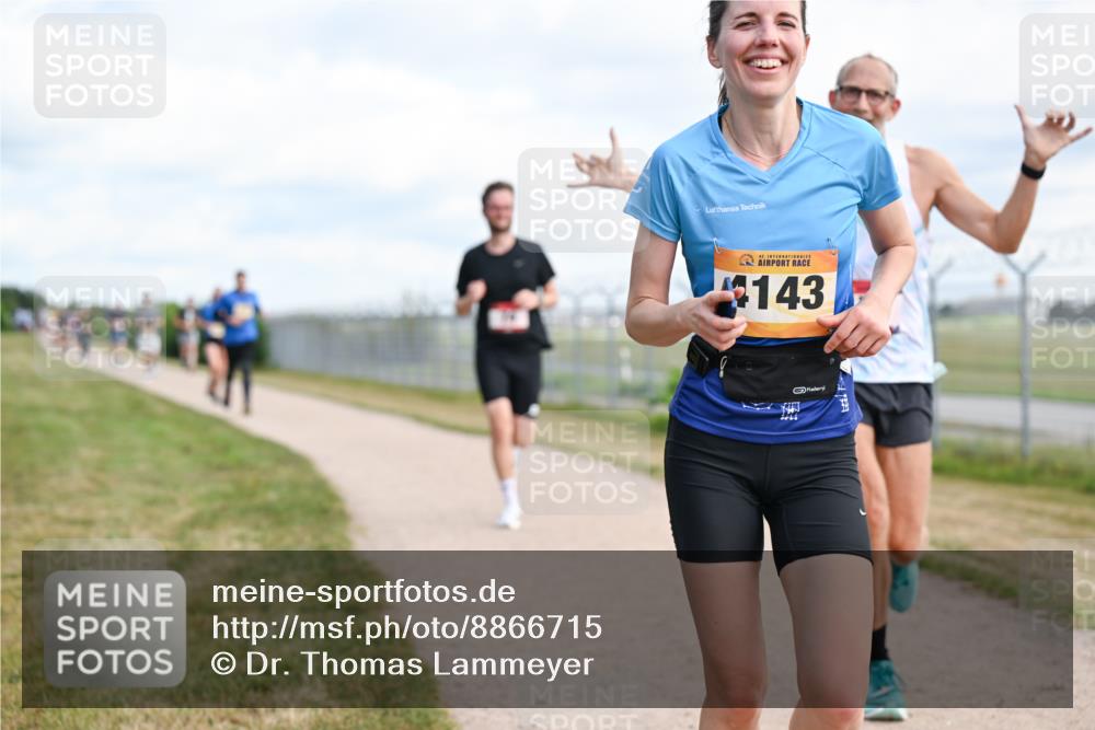 14.09.2025 - Airport Race Dr. Thomas Lammeyer http://msf.ph/oto/8866715 14.09.2025 12:07:28 Laufen 42, 143 meine-sportfotos.de