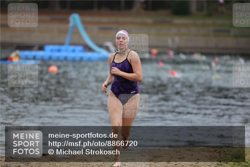 14.09.2025 - Stadtparktriathlon Michael Strokosch http://msf.ph/oto/8866720 14.09.2025 09:46:32 Schwimmen 511, 596, 620 meine-sportfotos.de