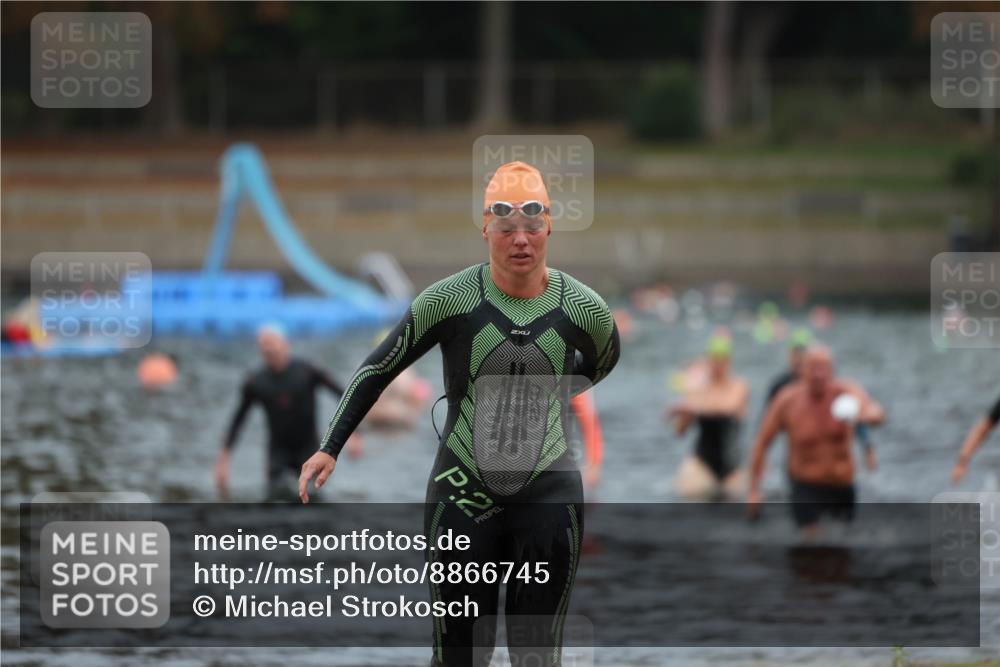 14.09.2025 - Stadtparktriathlon Michael Strokosch http://msf.ph/oto/8866745 14.09.2025 09:46:57 Schwimmen 523, 563, 583, 584 meine-sportfotos.de
