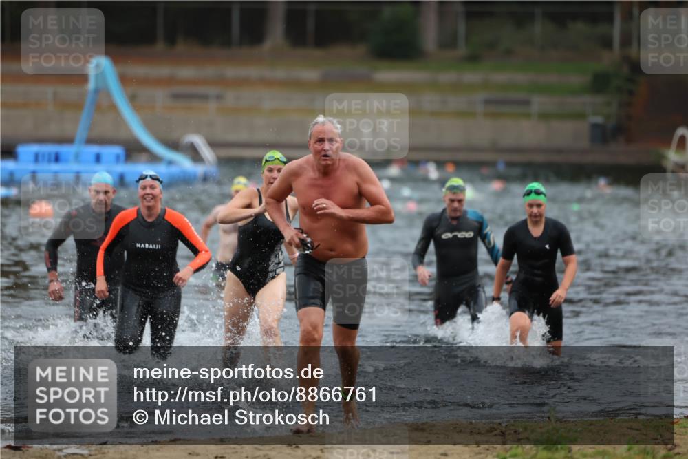 14.09.2025 - Stadtparktriathlon Michael Strokosch http://msf.ph/oto/8866761 14.09.2025 09:47:03 Schwimmen 524, 563, 583, 584, 597 meine-sportfotos.de