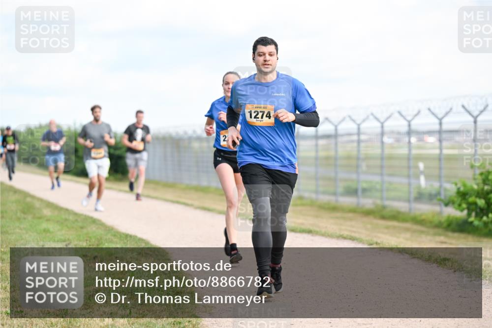 14.09.2025 - Airport Race Dr. Thomas Lammeyer http://msf.ph/oto/8866782 14.09.2025 12:07:32 Laufen 2, 1274 meine-sportfotos.de
