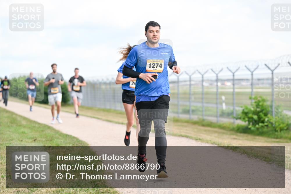 14.09.2025 - Airport Race Dr. Thomas Lammeyer http://msf.ph/oto/8866790 14.09.2025 12:07:33 Laufen 20, 1274 meine-sportfotos.de