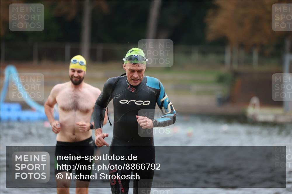 14.09.2025 - Stadtparktriathlon Michael Strokosch http://msf.ph/oto/8866792 14.09.2025 09:47:14 Schwimmen 524, 570, 597, 598 meine-sportfotos.de