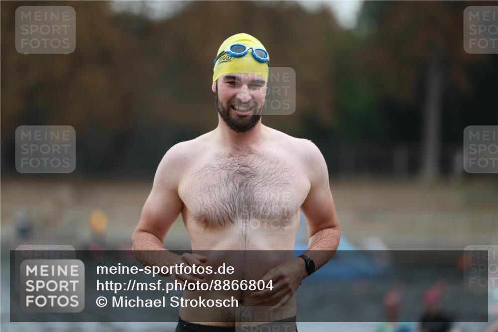 14.09.2025 - Stadtparktriathlon Michael Strokosch http://msf.ph/oto/8866804 14.09.2025 09:47:17 Schwimmen 509, 570, 598 meine-sportfotos.de