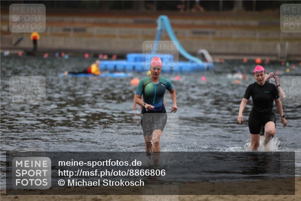 14.09.2025 - Stadtparktriathlon Michael Strokosch http://msf.ph/oto/8866806 14.09.2025 09:47:24 Schwimmen 509, 526, 541 meine-sportfotos.de