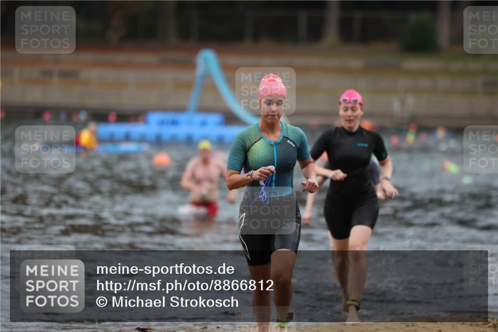 14.09.2025 - Stadtparktriathlon Michael Strokosch http://msf.ph/oto/8866812 14.09.2025 09:47:27 Schwimmen 509, 526, 541 meine-sportfotos.de