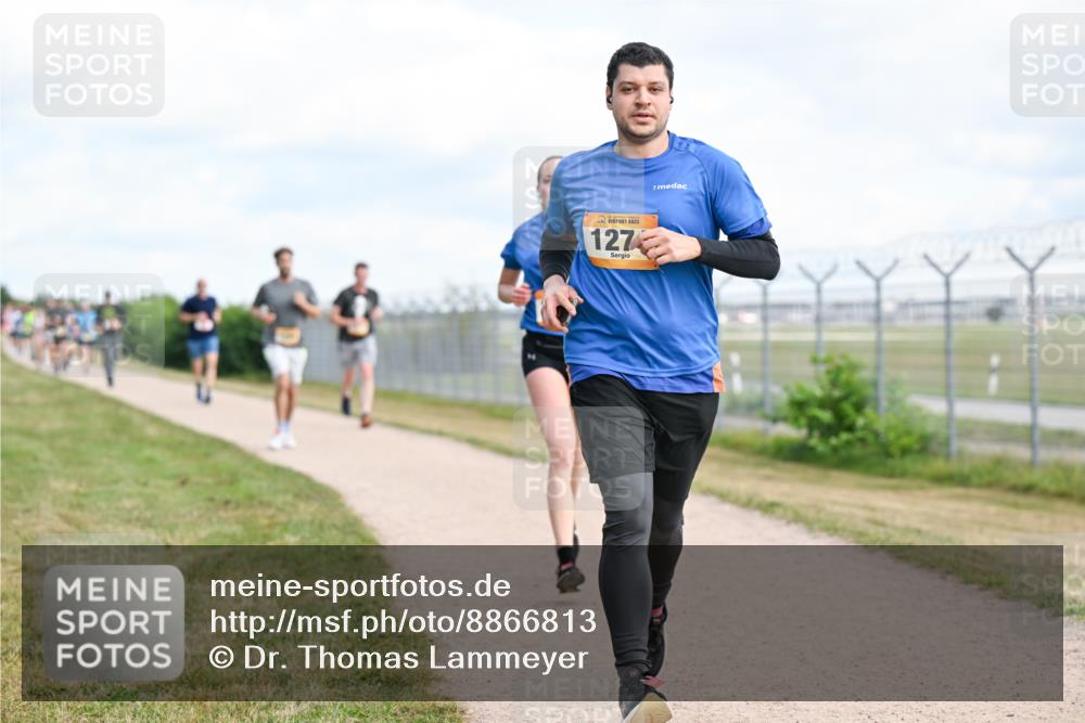 14.09.2025 - Airport Race Dr. Thomas Lammeyer http://msf.ph/oto/8866813 14.09.2025 12:07:34 Laufen 127 meine-sportfotos.de