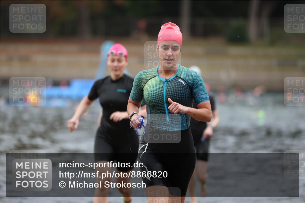 14.09.2025 - Stadtparktriathlon Michael Strokosch http://msf.ph/oto/8866820 14.09.2025 09:47:29 Schwimmen 509, 526, 541 meine-sportfotos.de