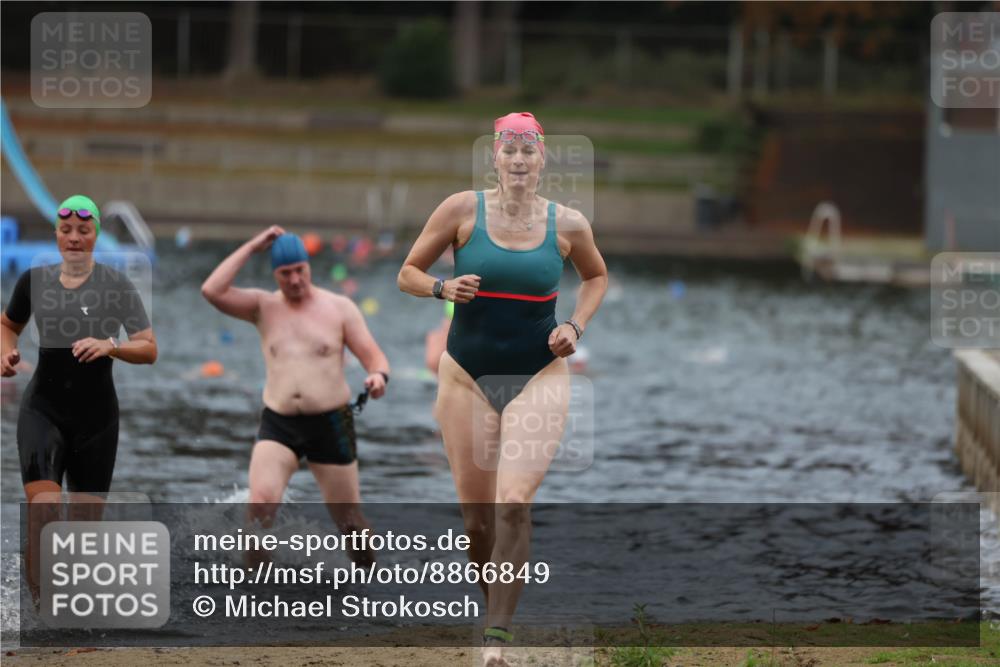 14.09.2025 - Stadtparktriathlon Michael Strokosch http://msf.ph/oto/8866849 14.09.2025 09:47:53 Schwimmen 606, 608, 609, 660 meine-sportfotos.de