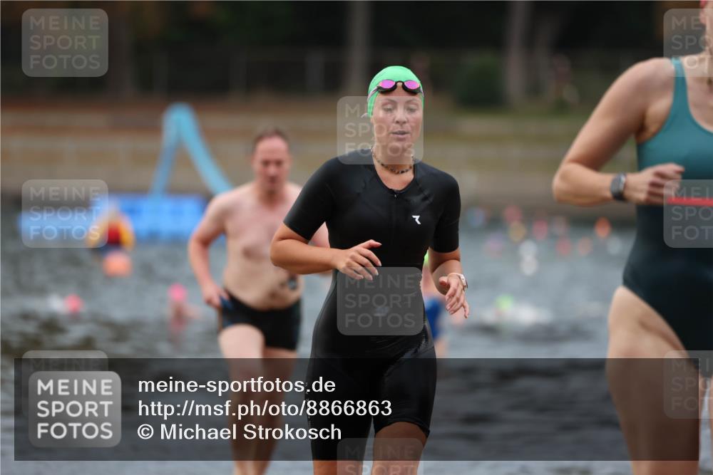 14.09.2025 - Stadtparktriathlon Michael Strokosch http://msf.ph/oto/8866863 14.09.2025 09:47:57 Schwimmen 608, 609, 616, 660 meine-sportfotos.de
