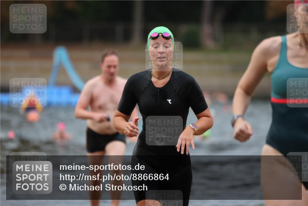 14.09.2025 - Stadtparktriathlon Michael Strokosch http://msf.ph/oto/8866864 14.09.2025 09:47:57 Schwimmen 608, 609, 616, 660 meine-sportfotos.de