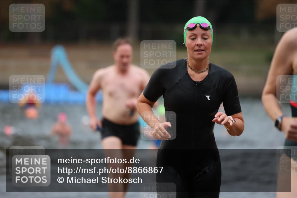 14.09.2025 - Stadtparktriathlon Michael Strokosch http://msf.ph/oto/8866867 14.09.2025 09:47:57 Schwimmen 608, 609, 616, 660 meine-sportfotos.de