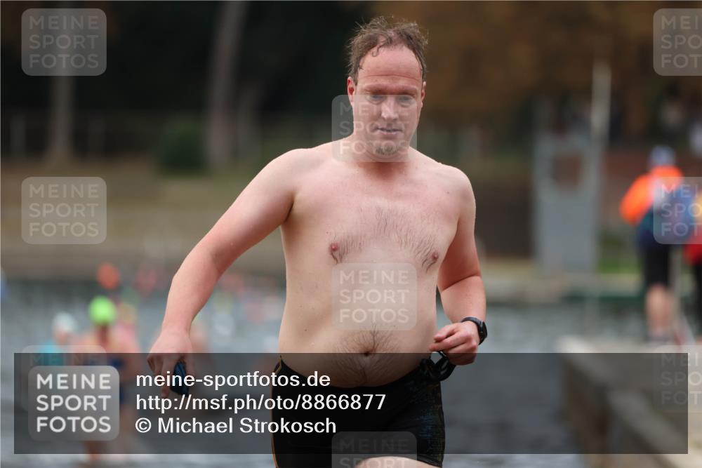 14.09.2025 - Stadtparktriathlon Michael Strokosch http://msf.ph/oto/8866877 14.09.2025 09:48:00 Schwimmen 608, 609, 616, 660 meine-sportfotos.de