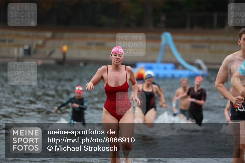14.09.2025 - Stadtparktriathlon Michael Strokosch http://msf.ph/oto/8866910 14.09.2025 09:48:15 Schwimmen 514, 525, 529, 550, 555, 556, 573, 576, 577, 602, 614, 617 meine-sportfotos.de