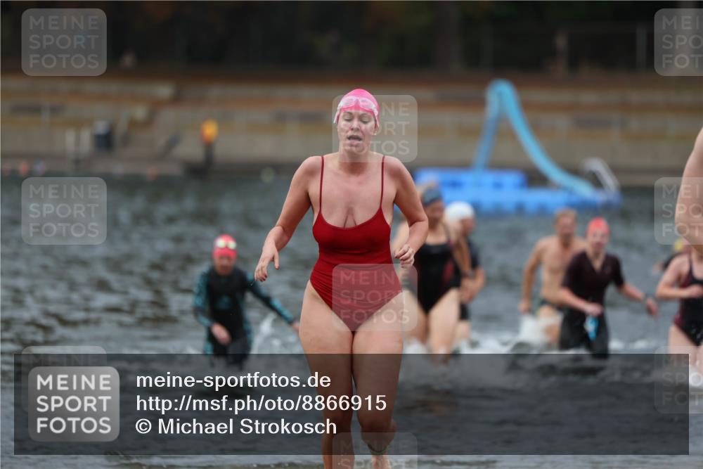 14.09.2025 - Stadtparktriathlon Michael Strokosch http://msf.ph/oto/8866915 14.09.2025 09:48:15 Schwimmen 514, 525, 529, 550, 555, 556, 573, 576, 577, 602, 614, 617 meine-sportfotos.de