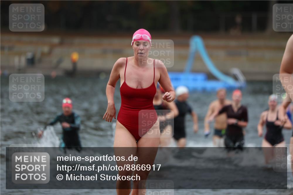 14.09.2025 - Stadtparktriathlon Michael Strokosch http://msf.ph/oto/8866917 14.09.2025 09:48:16 Schwimmen 514, 525, 529, 550, 555, 556, 573, 576, 577, 602, 614, 617 meine-sportfotos.de