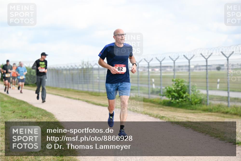 14.09.2025 - Airport Race Dr. Thomas Lammeyer http://msf.ph/oto/8866928 14.09.2025 12:07:42 Laufen 62 meine-sportfotos.de