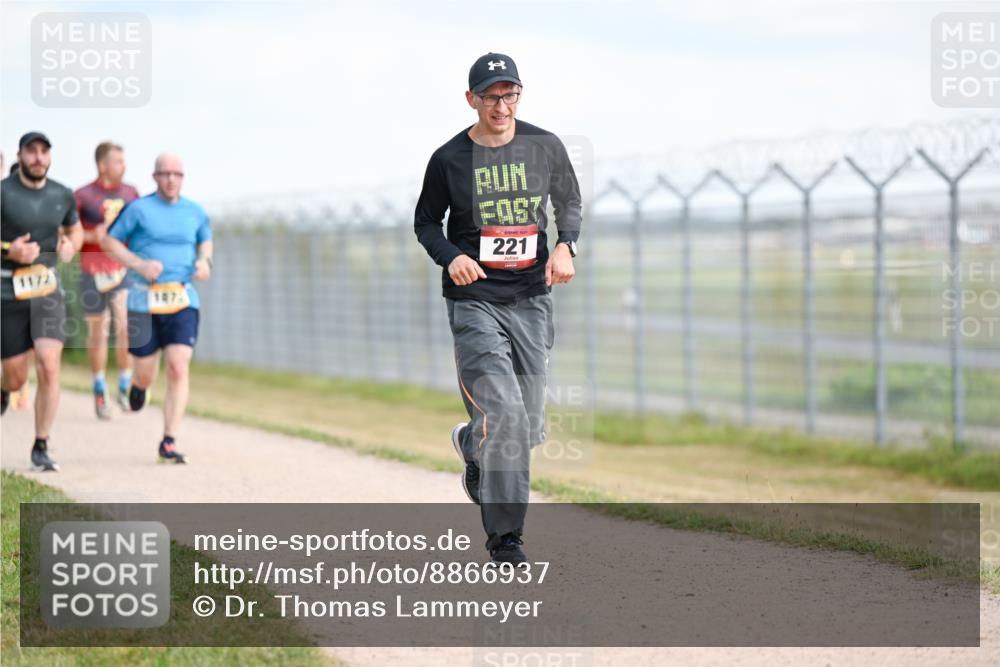 14.09.2025 - Airport Race Dr. Thomas Lammeyer http://msf.ph/oto/8866937 14.09.2025 12:07:44 Laufen 1172, 221 meine-sportfotos.de