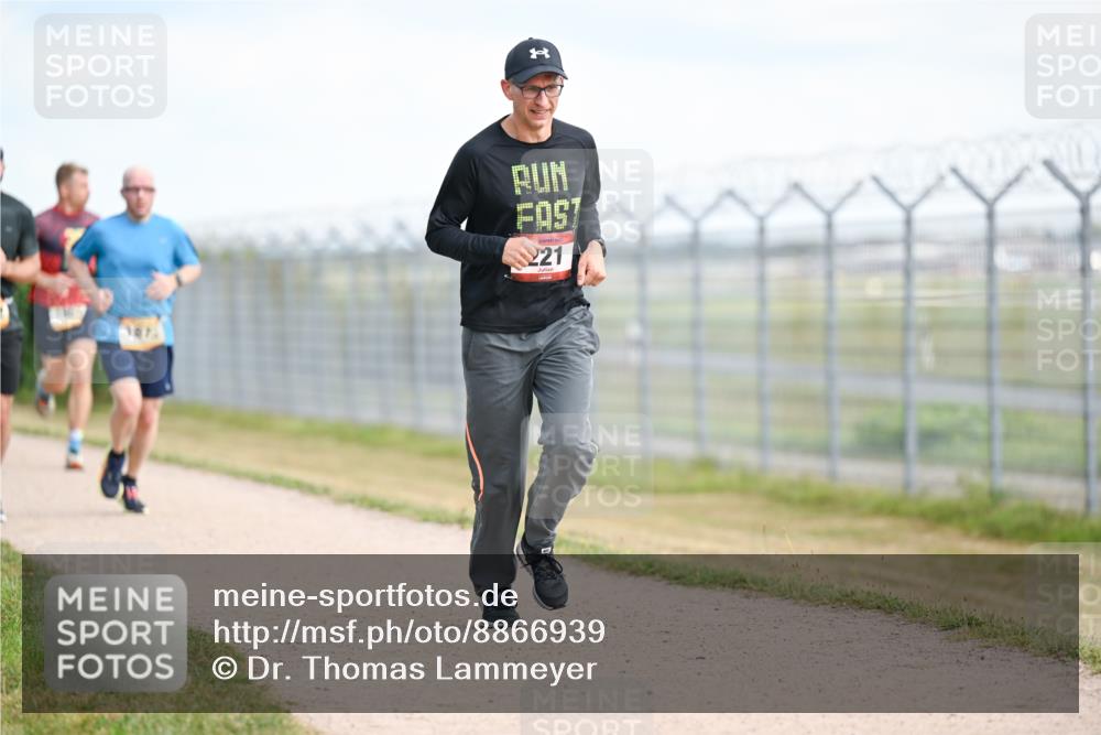 14.09.2025 - Airport Race Dr. Thomas Lammeyer http://msf.ph/oto/8866939 14.09.2025 12:07:44 Laufen 221 meine-sportfotos.de