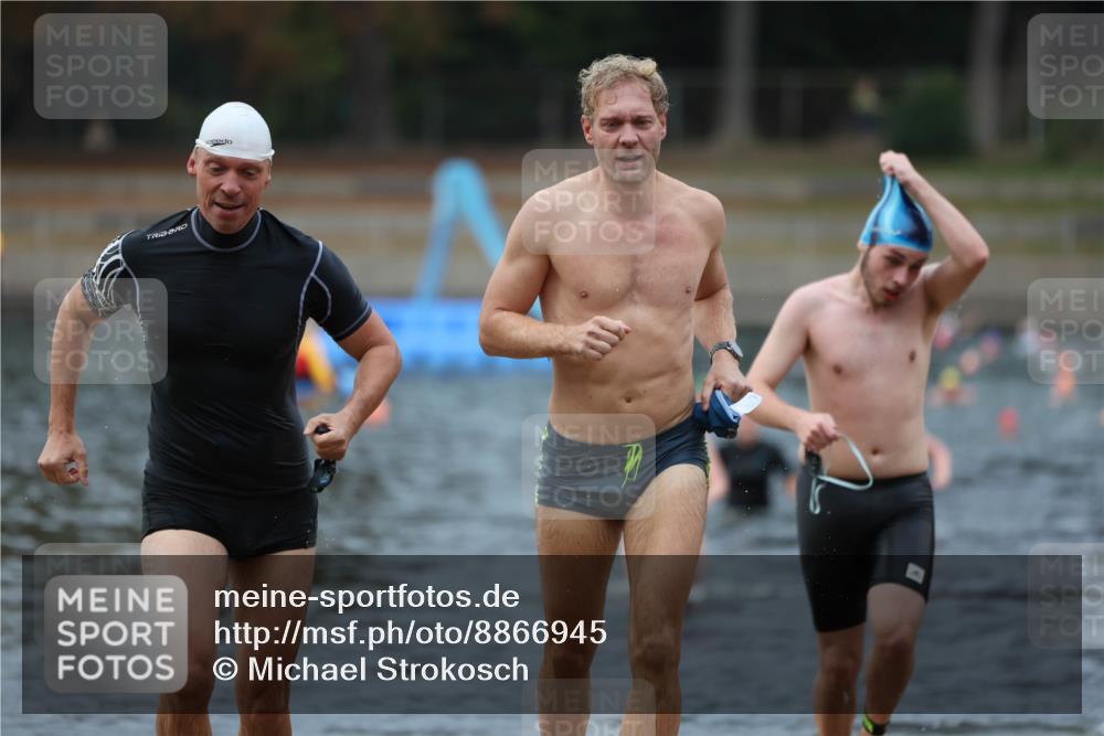 14.09.2025 - Stadtparktriathlon Michael Strokosch http://msf.ph/oto/8866945 14.09.2025 09:48:25 Schwimmen 525, 544, 550, 573, 577, 614, 617 meine-sportfotos.de