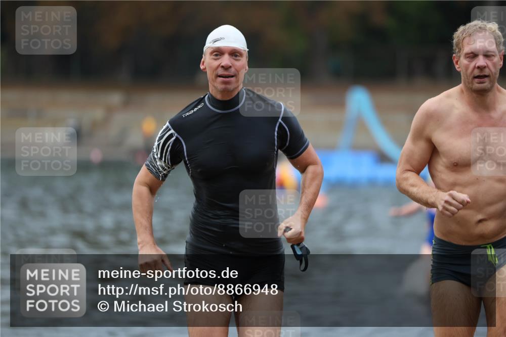 14.09.2025 - Stadtparktriathlon Michael Strokosch http://msf.ph/oto/8866948 14.09.2025 09:48:26 Schwimmen 525, 544, 550, 573, 577, 614, 617 meine-sportfotos.de