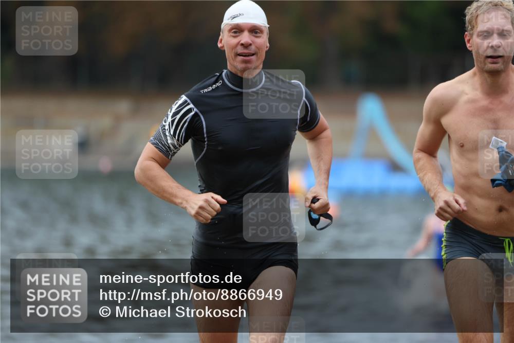 14.09.2025 - Stadtparktriathlon Michael Strokosch http://msf.ph/oto/8866949 14.09.2025 09:48:27 Schwimmen 525, 544, 550, 573, 614 meine-sportfotos.de