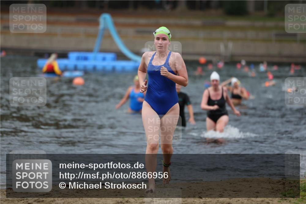 14.09.2025 - Stadtparktriathlon Michael Strokosch http://msf.ph/oto/8866956 14.09.2025 09:48:31 Schwimmen 544, 550, 573, 618 meine-sportfotos.de