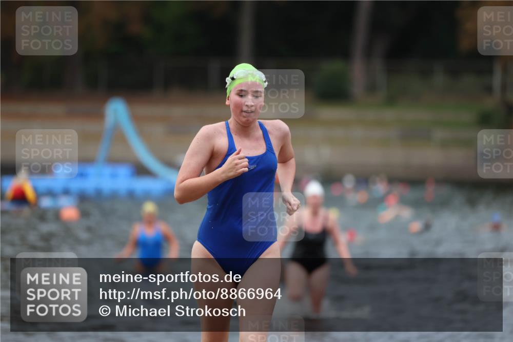 14.09.2025 - Stadtparktriathlon Michael Strokosch http://msf.ph/oto/8866964 14.09.2025 09:48:33 Schwimmen 544, 618 meine-sportfotos.de