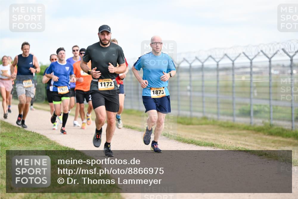 14.09.2025 - Airport Race Dr. Thomas Lammeyer http://msf.ph/oto/8866975 14.09.2025 12:07:47 Laufen 1360, 1537, 1172, 1873 meine-sportfotos.de