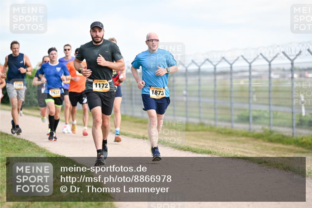 14.09.2025 - Airport Race Dr. Thomas Lammeyer http://msf.ph/oto/8866978 14.09.2025 12:07:47 Laufen 1366, 1172, 1537, 1873 meine-sportfotos.de
