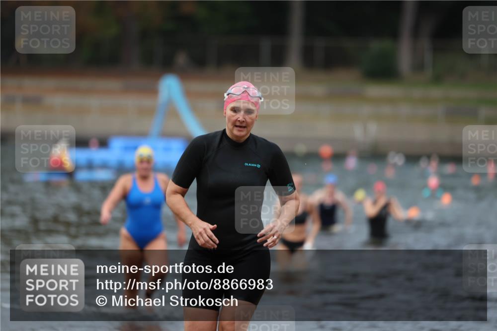 14.09.2025 - Stadtparktriathlon Michael Strokosch http://msf.ph/oto/8866983 14.09.2025 09:48:44 Schwimmen 522, 587, 591, 618 meine-sportfotos.de