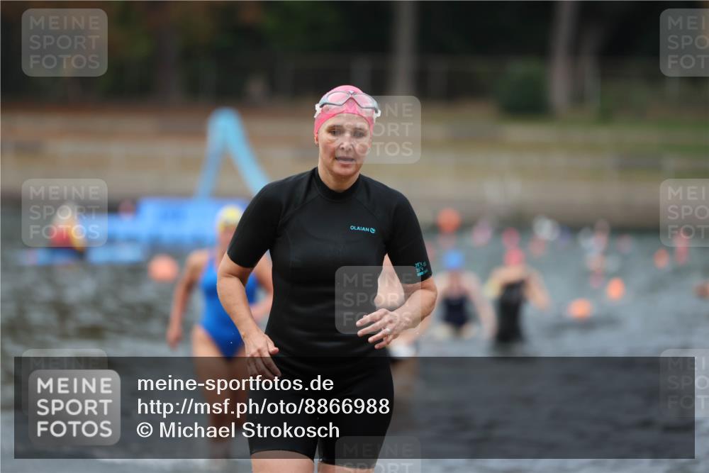 14.09.2025 - Stadtparktriathlon Michael Strokosch http://msf.ph/oto/8866988 14.09.2025 09:48:45 Schwimmen 522, 587, 591, 618 meine-sportfotos.de