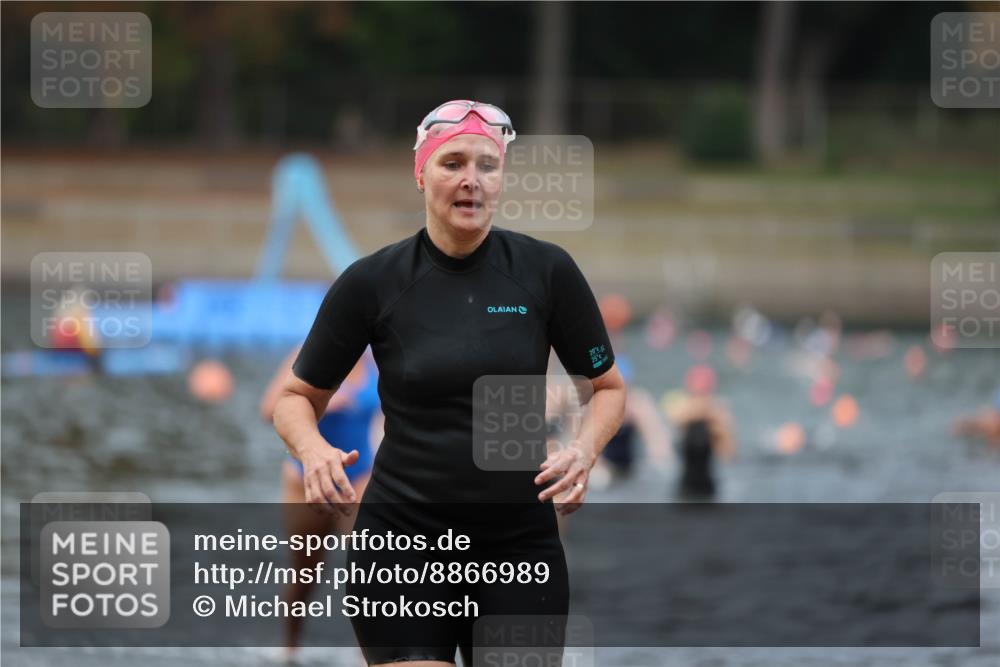 14.09.2025 - Stadtparktriathlon Michael Strokosch http://msf.ph/oto/8866989 14.09.2025 09:48:45 Schwimmen 522, 587, 591, 618 meine-sportfotos.de