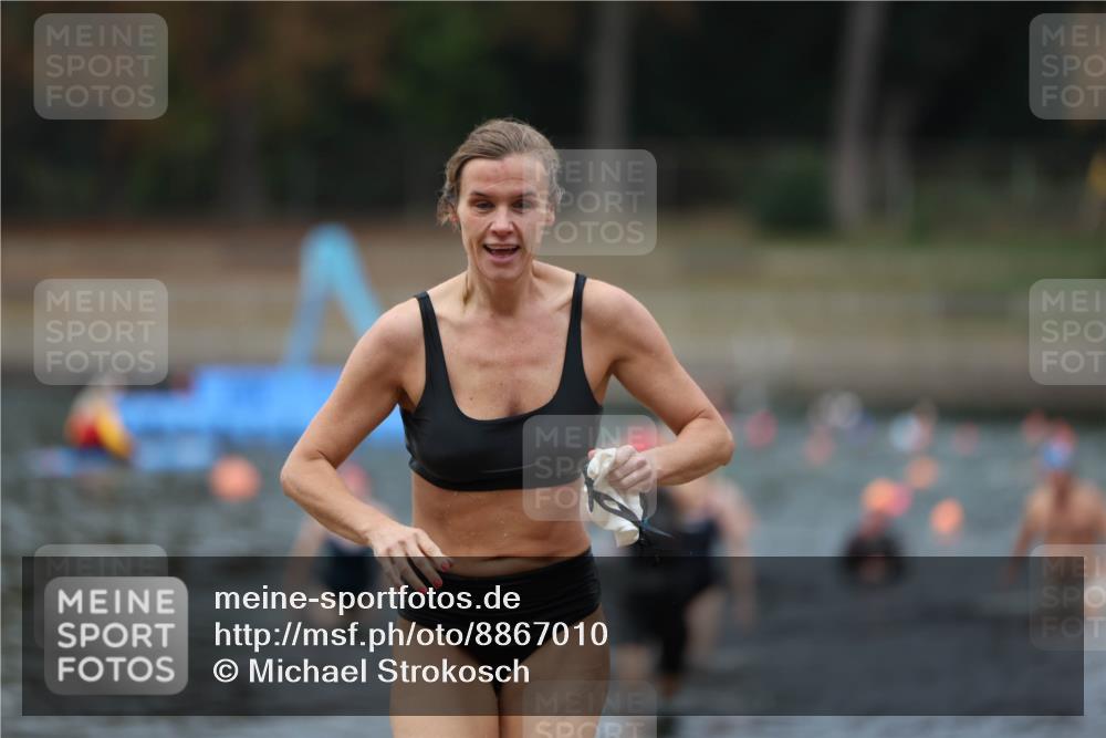 14.09.2025 - Stadtparktriathlon Michael Strokosch http://msf.ph/oto/8867010 14.09.2025 09:48:54 Schwimmen 521, 522, 567 meine-sportfotos.de