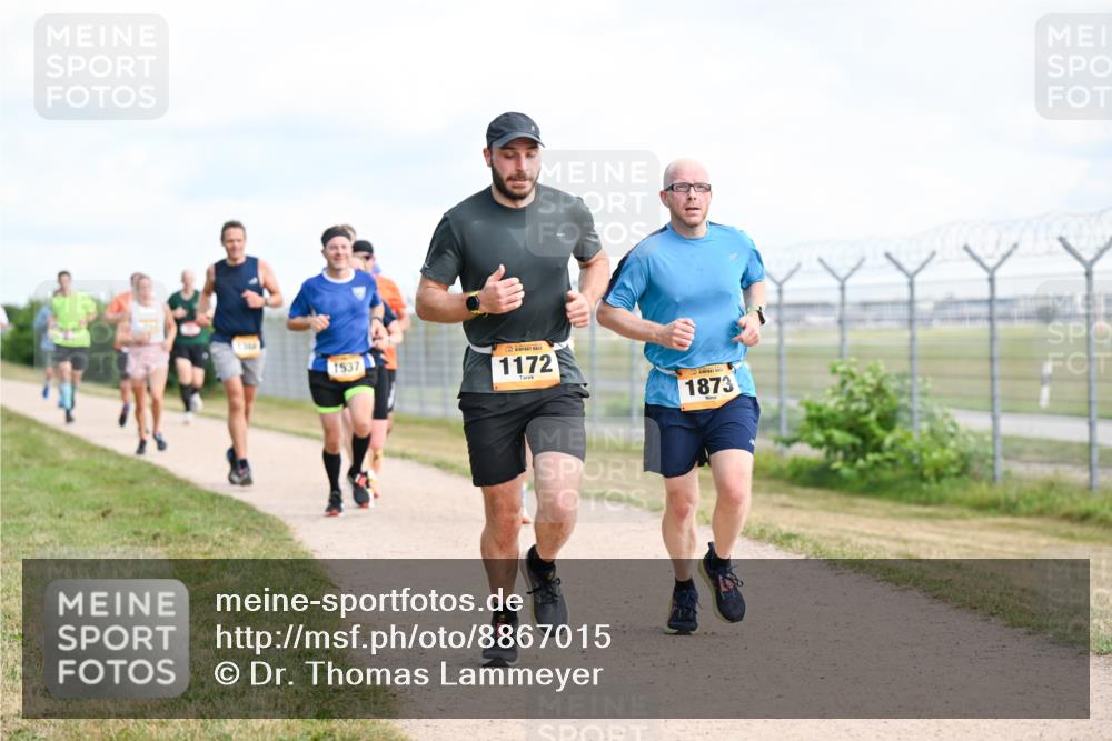 14.09.2025 - Airport Race Dr. Thomas Lammeyer http://msf.ph/oto/8867015 14.09.2025 12:07:49 Laufen 1537, 1172, 1873 meine-sportfotos.de