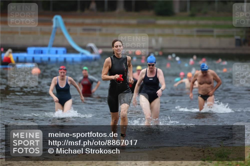 14.09.2025 - Stadtparktriathlon Michael Strokosch http://msf.ph/oto/8867017 14.09.2025 09:48:59 Schwimmen 521, 557, 567, 585 meine-sportfotos.de