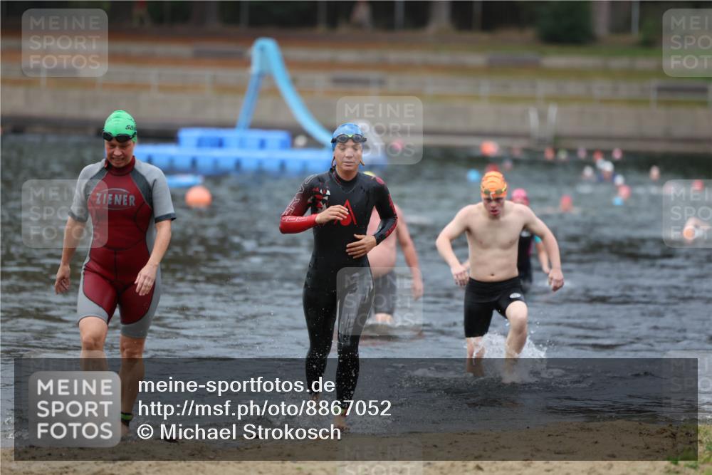 14.09.2025 - Stadtparktriathlon Michael Strokosch http://msf.ph/oto/8867052 14.09.2025 09:49:16 Schwimmen 517, 527, 565, 607 meine-sportfotos.de