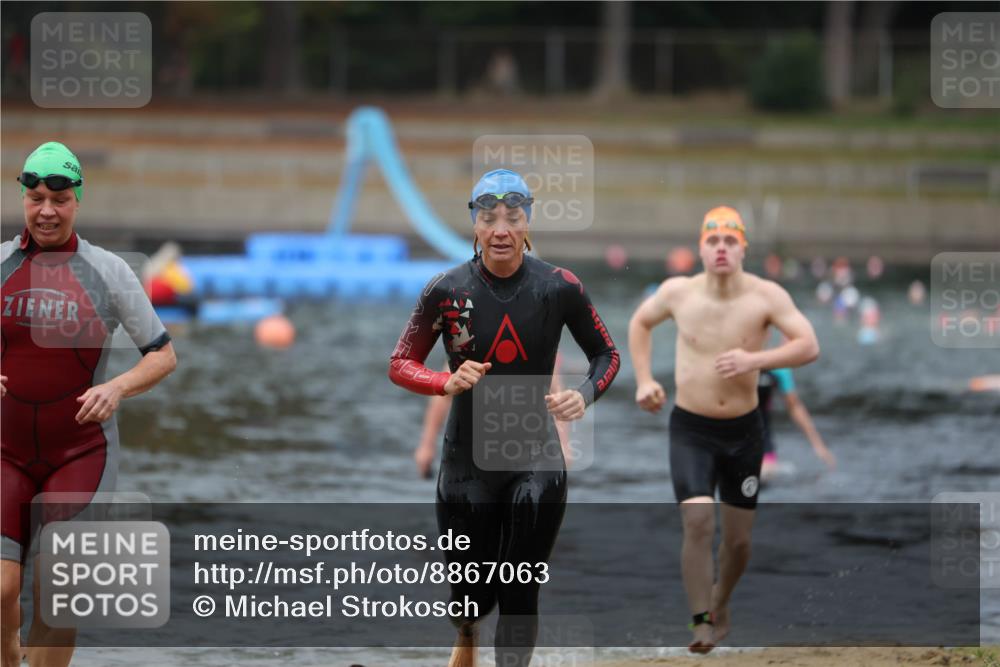 14.09.2025 - Stadtparktriathlon Michael Strokosch http://msf.ph/oto/8867063 14.09.2025 09:49:18 Schwimmen 517, 527, 607 meine-sportfotos.de