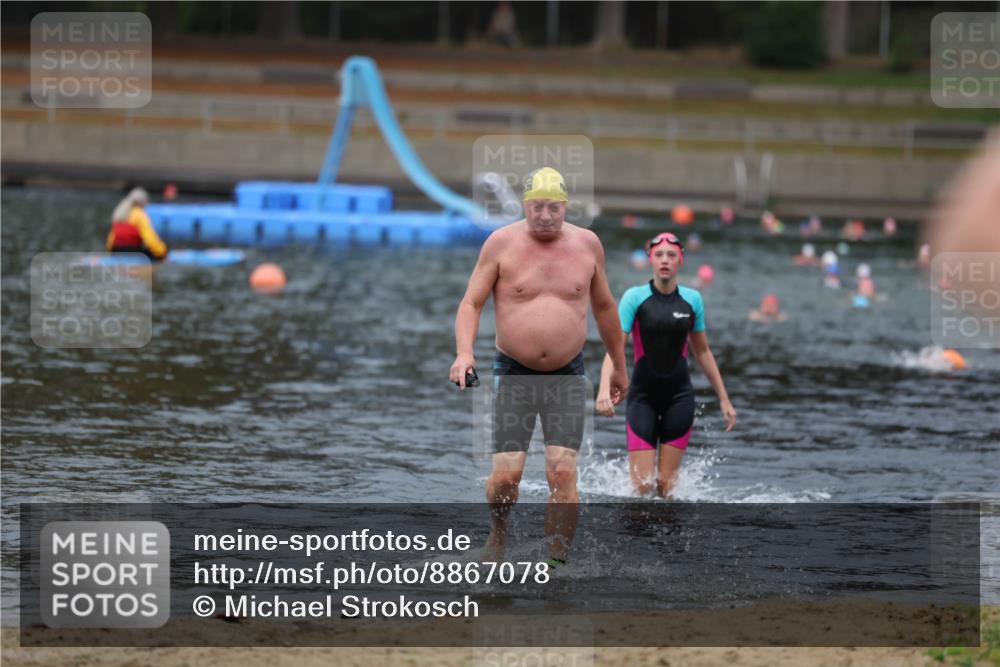 14.09.2025 - Stadtparktriathlon Michael Strokosch http://msf.ph/oto/8867078 14.09.2025 09:49:24 Schwimmen 517, 527, 551, 578, 607 meine-sportfotos.de