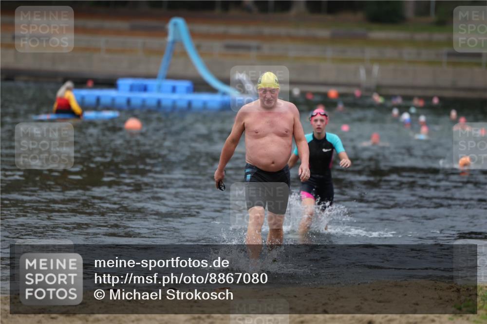 14.09.2025 - Stadtparktriathlon Michael Strokosch http://msf.ph/oto/8867080 14.09.2025 09:49:24 Schwimmen 517, 527, 551, 578, 607 meine-sportfotos.de
